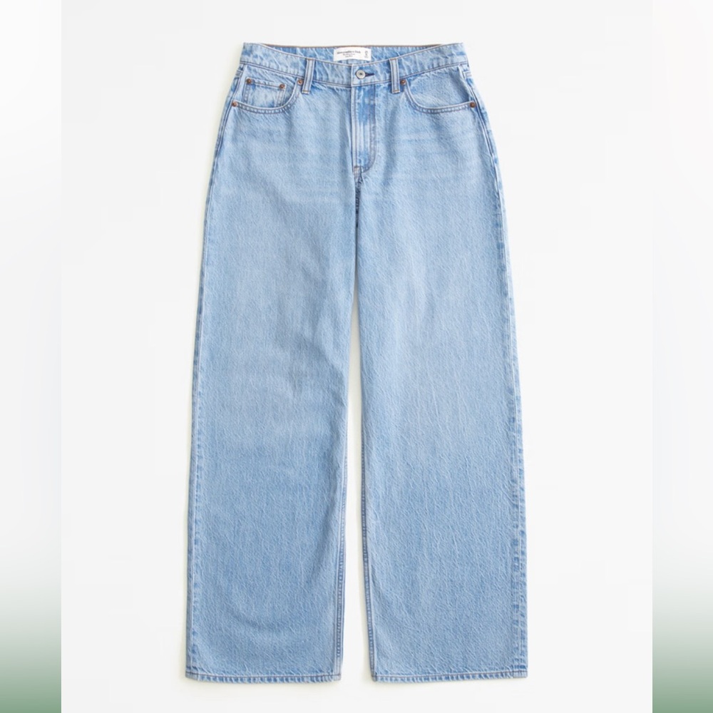 Abercrombie & Fitch Curve Love Low Rise Ultra Loose Jeans